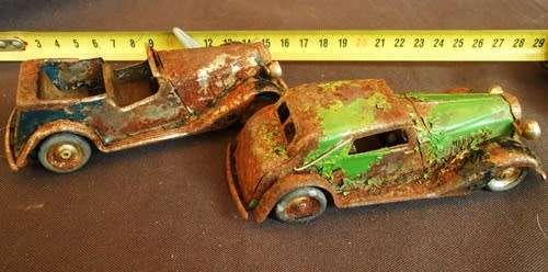 VINTAGE MINIC TOYS Windup Two cars for restoration by Tri Ang made in England