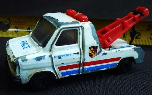 CORGI JUNIORS DIECAST FORDTRANSIT WRECKER "PORSCHE RACE SUPPORT" - PLAYWORN