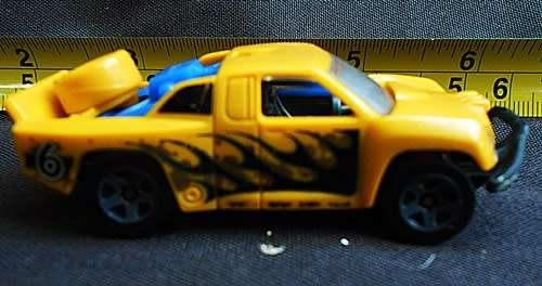 Vintage Hot Wheels 2004 Mattel Off Track Funky Yellow