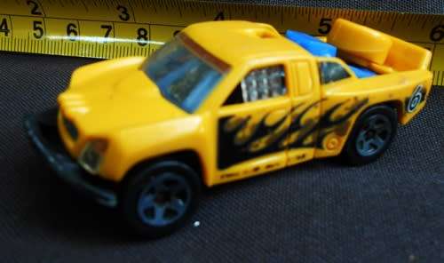 Vintage Hot Wheels 2004 Mattel Off Track Funky Yellow