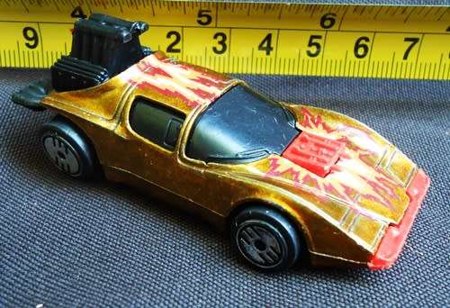1983 Hot Wheels Flame Runner (Metallic Gold) (Ultra Hots) (Malasia)