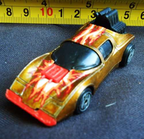 1983 Hot Wheels Flame Runner (Metallic Gold) (Ultra Hots) (Malasia)