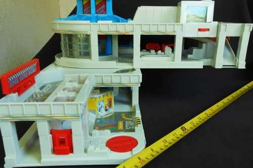 Vintage 1995 Lewis Galoob Toys, Micro Machines Super Auto World Playset