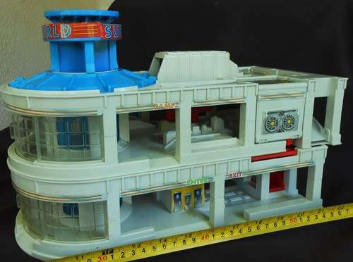 Vintage 1995 Lewis Galoob Toys, Micro Machines Super Auto World Playset