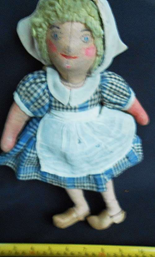 collectable Vintage Dutch cloth doll from 1940 s