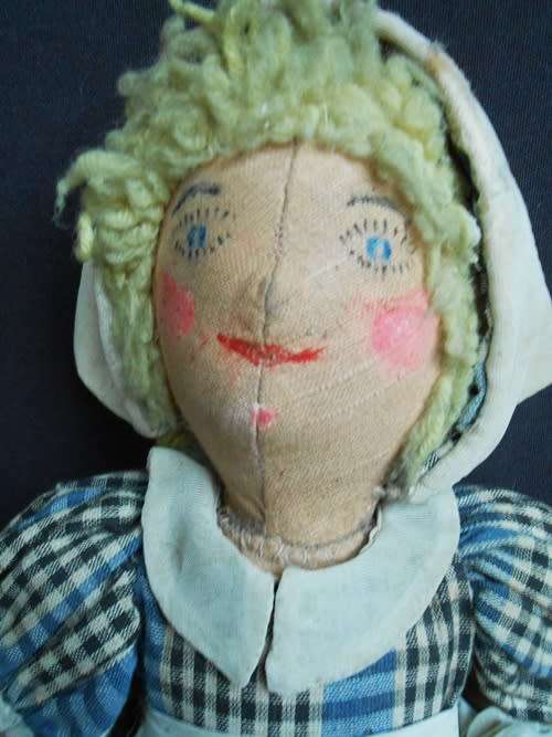collectable Vintage Dutch cloth doll from 1940 s