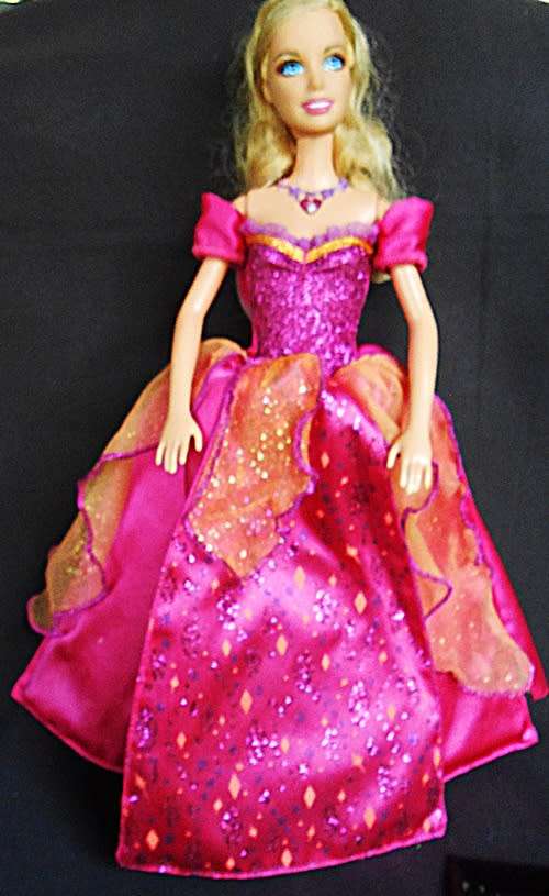 Collectable Barbie The Diamond Castle Dvd Series 12 Inch Singing Doll RARE
