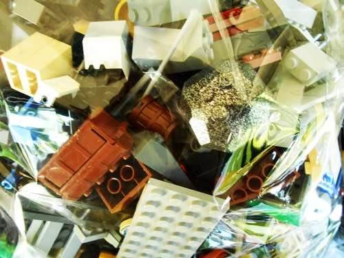 collectable loose Lego with Star Wars complements but no plans + - 3 kg blocks