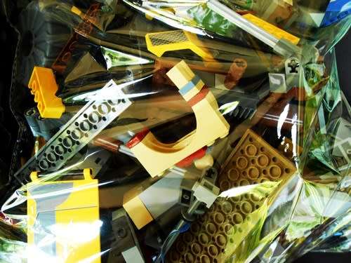 collectable loose Lego with Star Wars complements but no plans + - 3 kg blocks