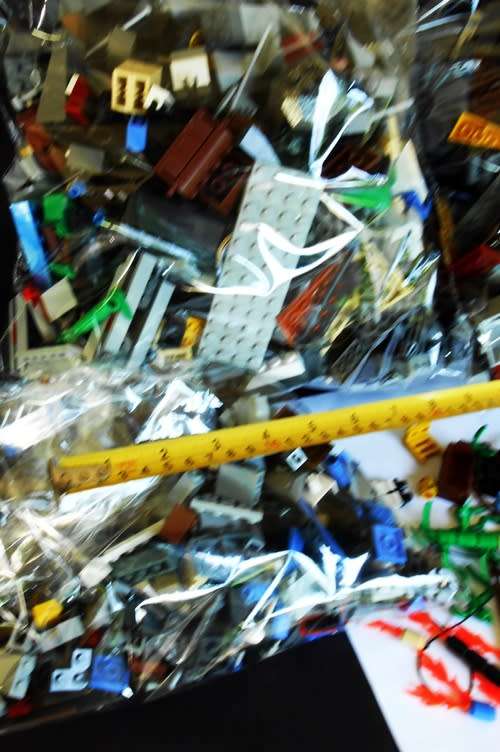 collectable loose Lego with Star Wars complements but no plans + - 3 kg blocks