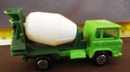 collectable Vintage Yatming Green Cement Mixer CHINA