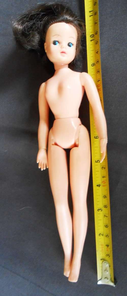 Vintage Sindy Doll Brunette made in Hong Kong