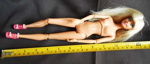 collectable Barbie blonde hair muse Style body Fashionista 1998 head 2009 body dressed.
