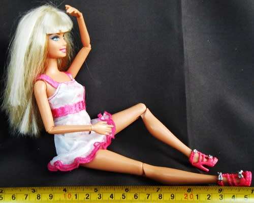 collectable Barbie blonde hair muse Style body Fashionista 1998 head 2009 body dressed.