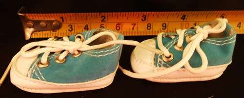Shoes for small dolls one pair of blue Sneakers (takkies)