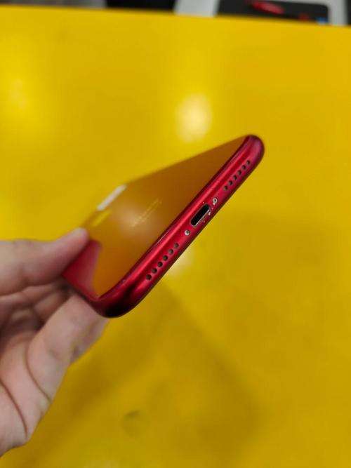 Apple IPhone XR 64GB RED