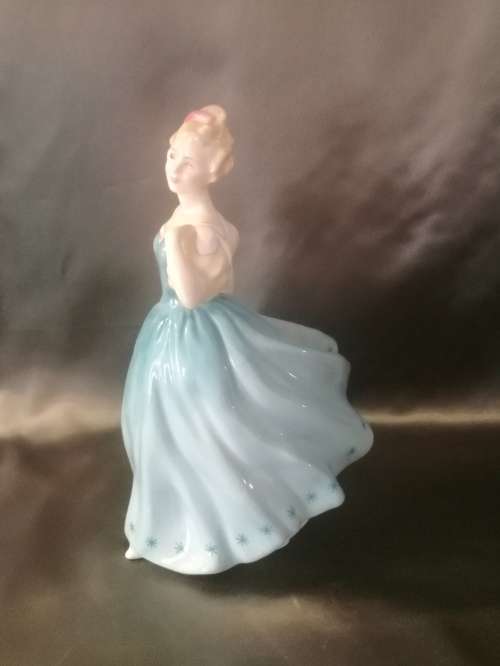 Royal Doulton Figurine `Enchantment`