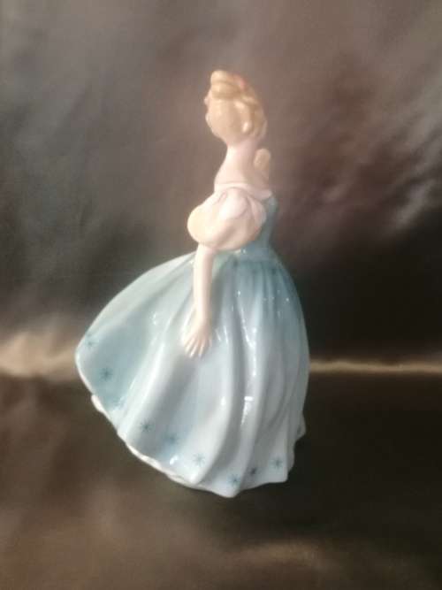 Royal Doulton Figurine `Enchantment`