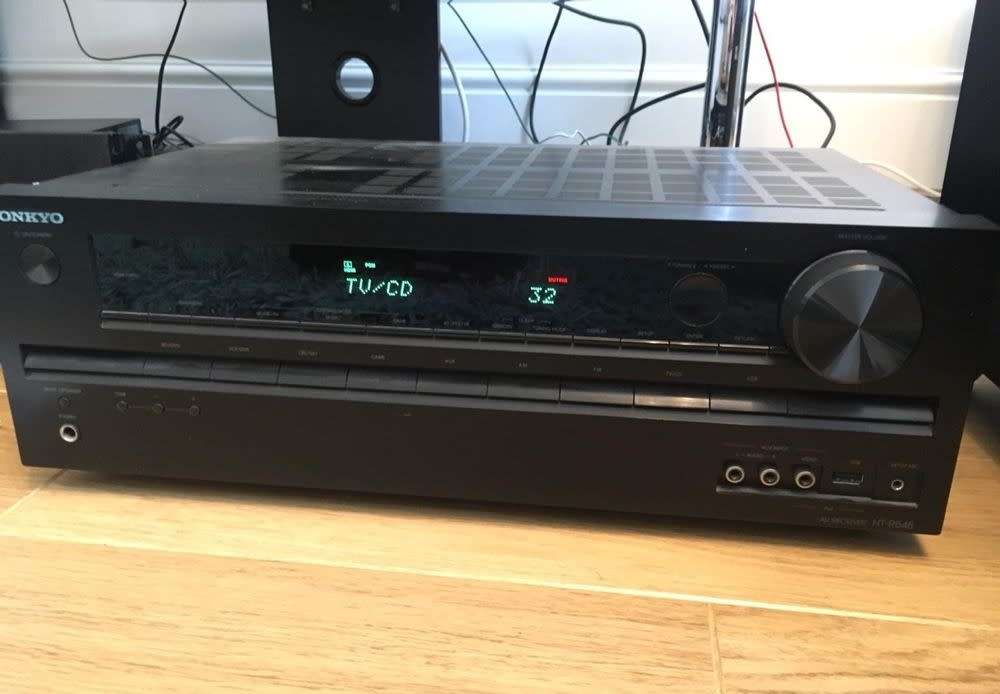 High End Onkyo Ht-R548 Amplifier in picture perfect condition