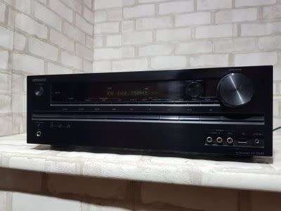 High End Onkyo Ht-R548 Amplifier in picture perfect condition