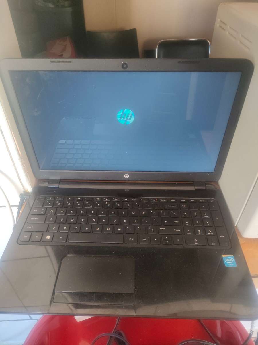 Very Beautiful Hp Laptop 4GB Ram  500GB HDD  Very Slim