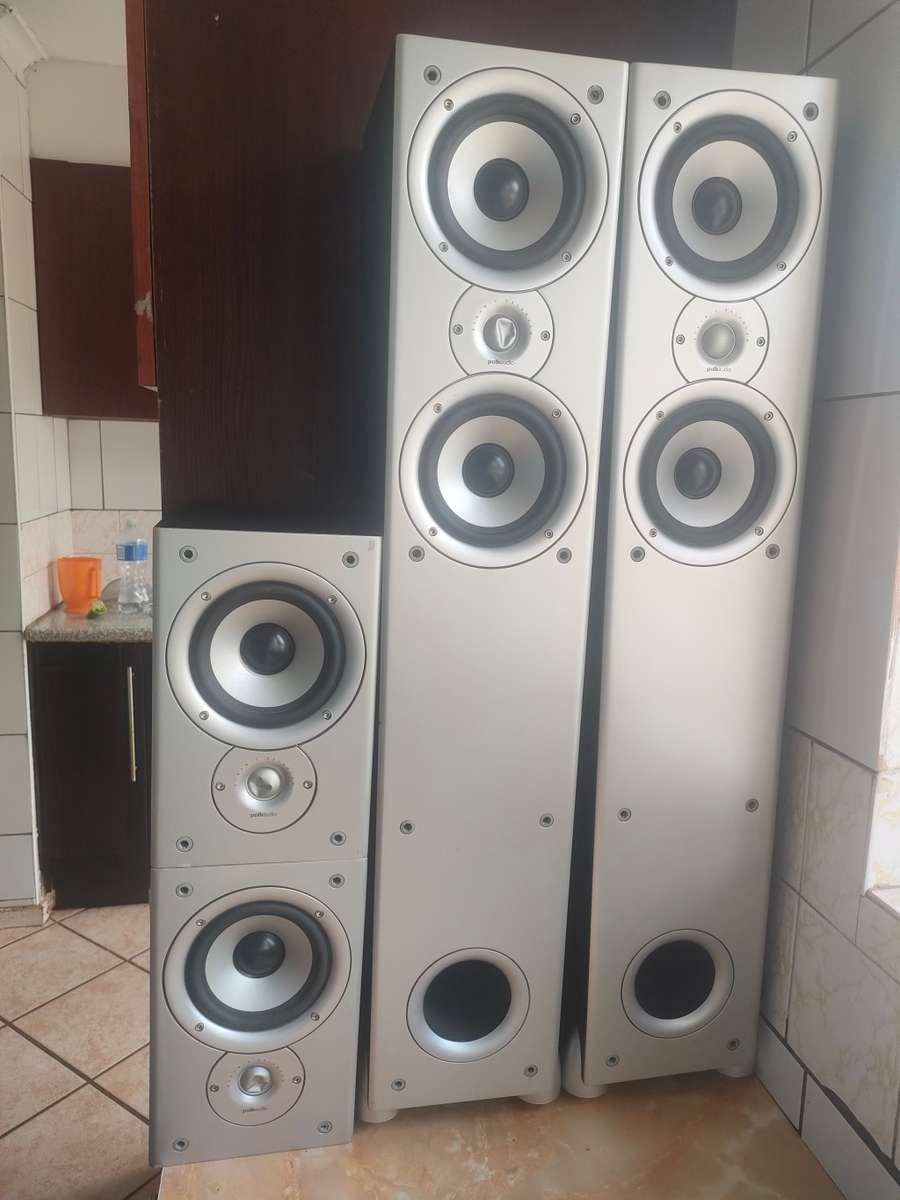 High End Polk Audio Monitor 50 speakers