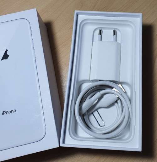 Iphone 8 64Gig. White. Excellent Condition