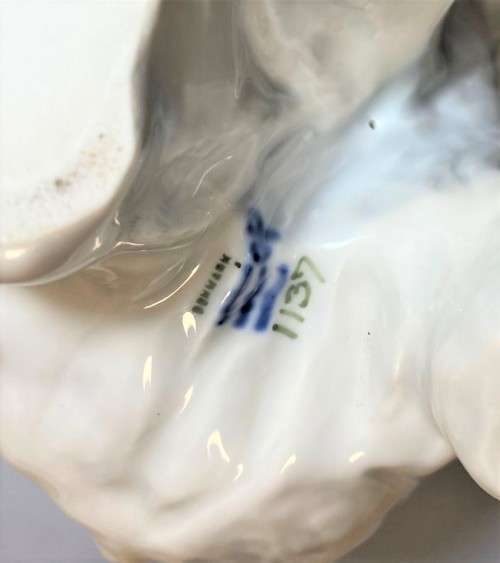 Porcelain figurine `White polar bear standing`. Denmark, Royal Copenhagen #1137