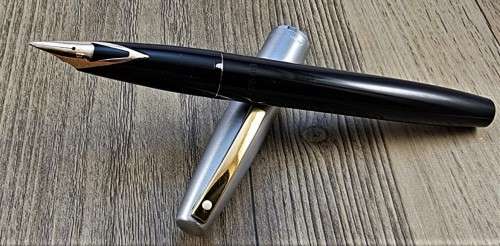 Vintage Pen Sale #4. Sheaffer Imperial Triuph Fountain Pen.