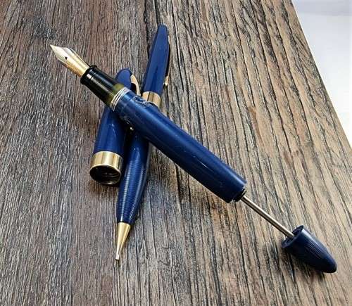 Vintage Pen Sale #9. Sheaffer Touchdown Fountain Pen and Pencil Set. Black