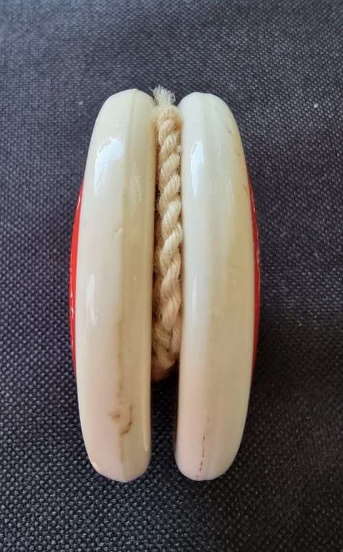 Vintage Russell Yo Yo Sale #5. Coke Cola Championship / Kampioenskap . Single Star Variant.