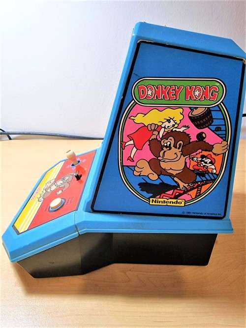 Nintendo Donkey Kong Mini Arcade Game. 1981. Good working condition