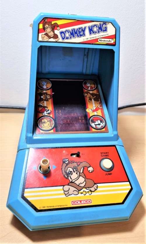 Nintendo Donkey Kong Mini Arcade Game. 1981. Good working condition
