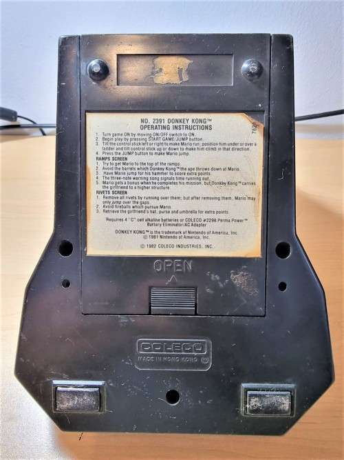 Nintendo Donkey Kong Mini Arcade Game. 1981. Good working condition