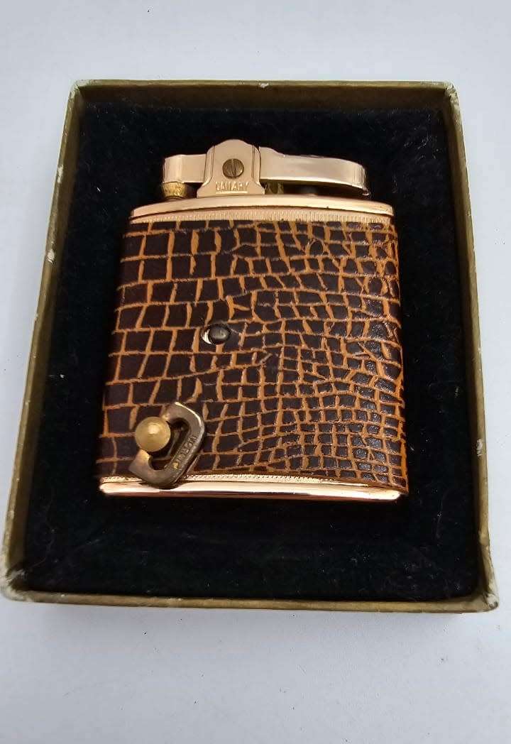 Vintage Penguin Music Lighter