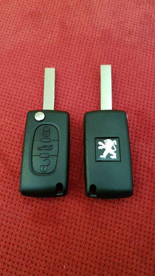PEUGEOT 3 Button Remote Flip Key, 433Mhz ID46 chip, CE0536, Brand new, LOCAL STOCK, R400 each