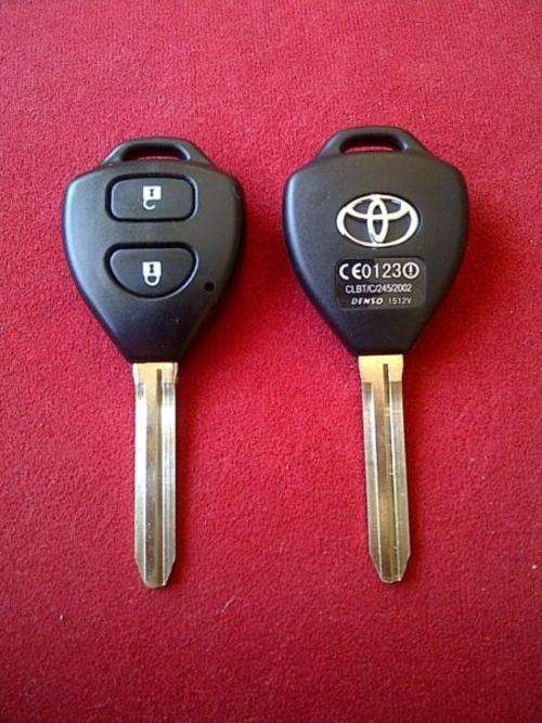 Toyota Yaris/Hilux 2 Button remote key case/shell/fob + toy43 blade, R90 each