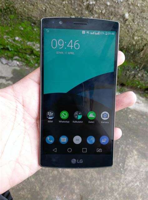 **LG G4 32 GIG STORAGE,3 GIG RAM,16 MEGAPIXEL CAMERA**