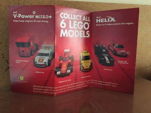 LEGO SHELL FERRARI lot of 5 - 2 cars loose and 3 mint in sealed bags with promo start track leaflet.