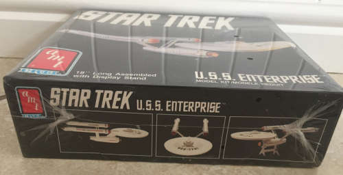 Star Trek USS ENTERPRISE NCC 1701 model kit - AMT Ertl - mint in box