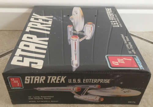 Star Trek USS ENTERPRISE NCC 1701 model kit - AMT Ertl - mint in box