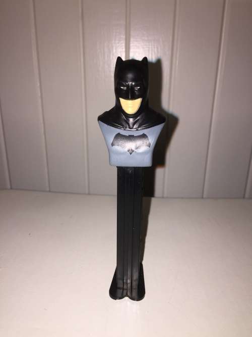 PEZ Justice League Batman - mint sealed in packet