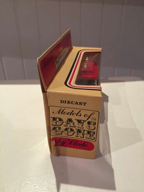 Lledo Toys UK Models of Days Gone Downtown Horse pulled Bus Cart 1983 Mint in Box