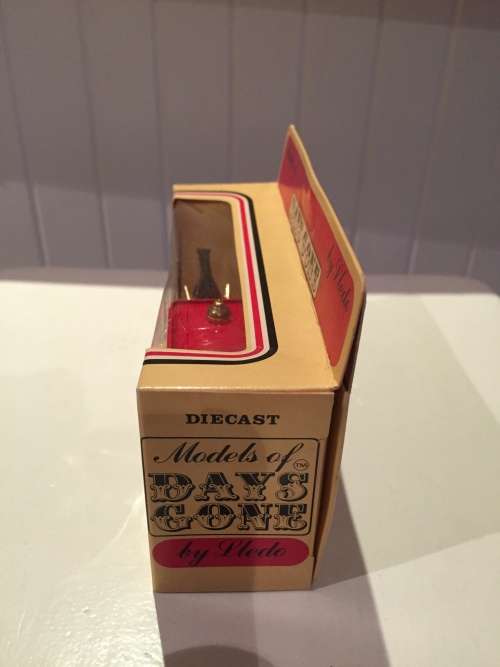 Lledo Toys UK Models of Days Gone Downtown Horse pulled Bus Cart 1983 Mint in Box