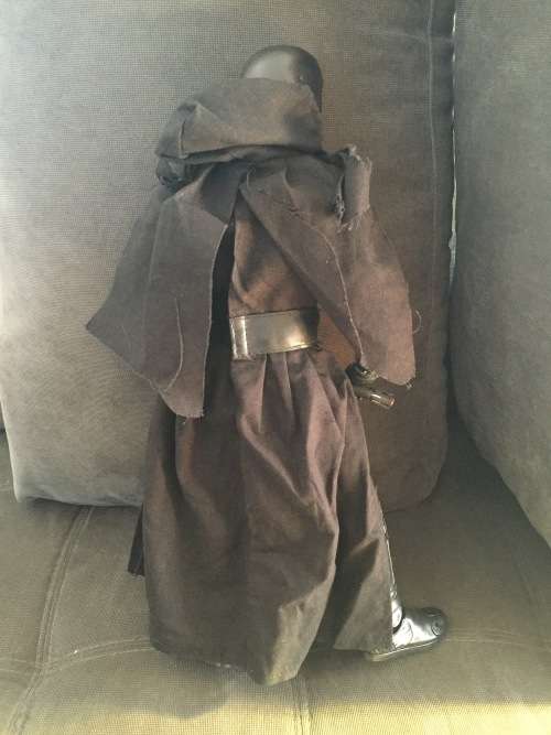 Large 14 inch scale STAR WARS KYLO REN Talking and moving light up electronic ACTION FIGURE