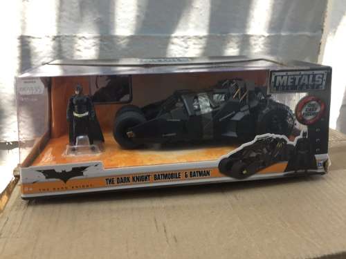 THE DARK KNIGHT BATMAN BEGINS MOVIE TUMBLER Batmobile - Jada Toys - 2018 - 1:24 scale
