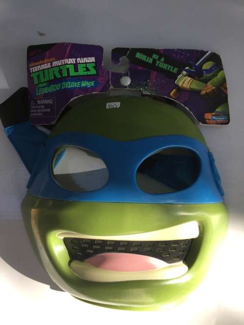 TEENAGE MUTANT NINJA TURTLES TMNT Leonardo kids Mask mint on card - Nickelodeon