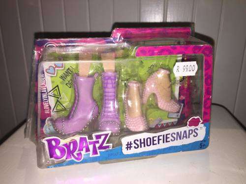 6 x BRATZ Shoe Selfie TWO PAIRS of SHOES sets ie 12 pairs of shoes -  LAST OF STOCK