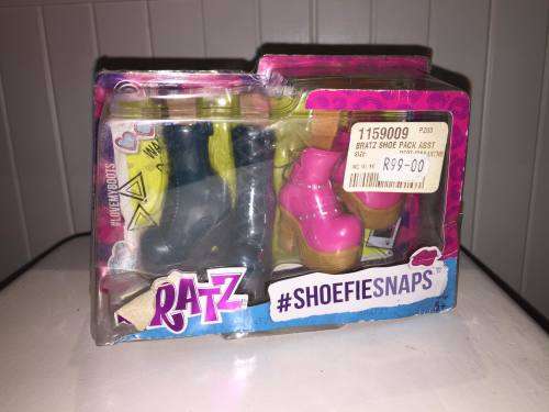 6 x BRATZ Shoe Selfie TWO PAIRS of SHOES sets ie 12 pairs of shoes -  LAST OF STOCK
