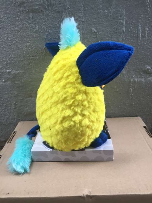 Hasbro FURBY YELLOW with Dark Blue Ears Plush Toy 20cm high New Mint on Card